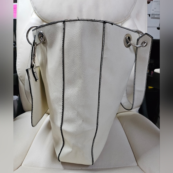 Bath & Body Works White Shoulder Bag with Detachable Clutch - Picture 2 of 11